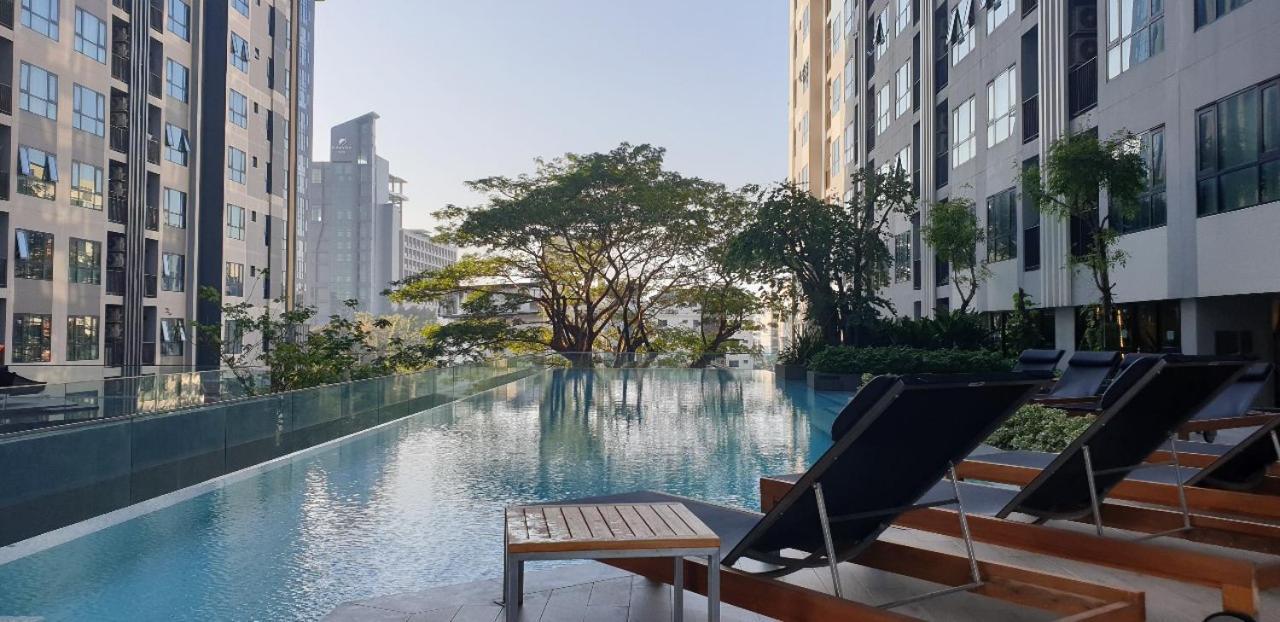 Base Quiet King-bed With Infinity Pool & Free Netflix! Apartment *